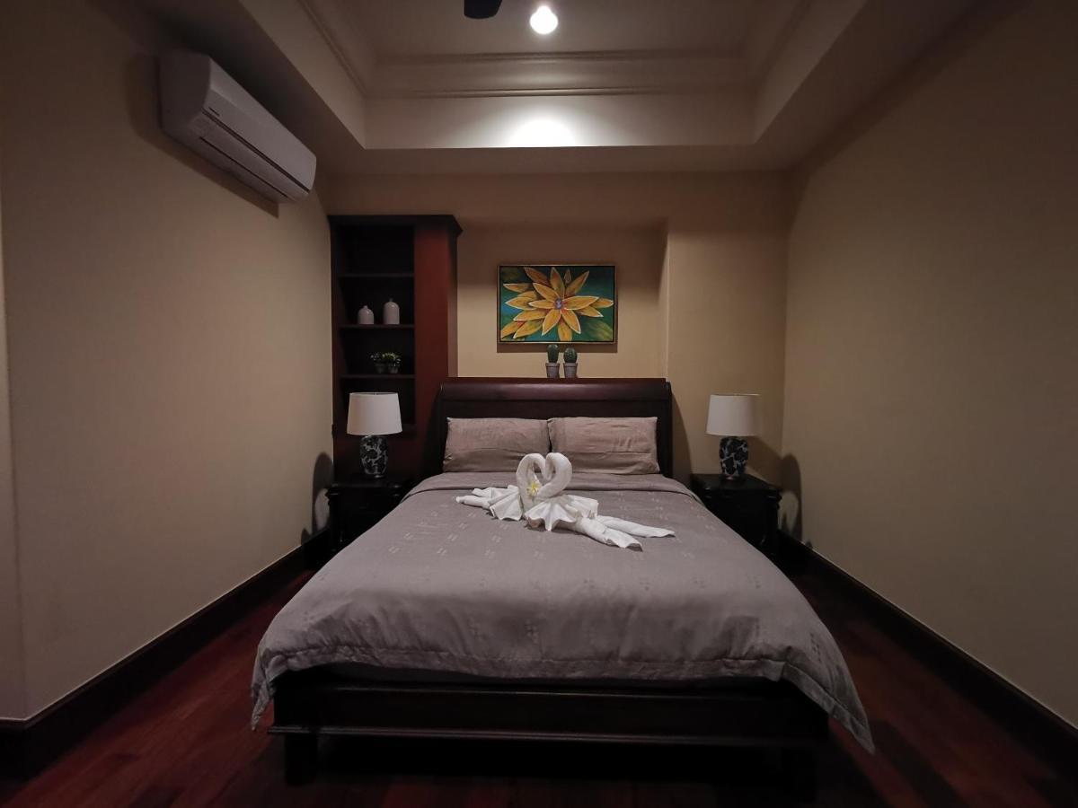 Casa Del Rio Residences Malacca Esterno foto