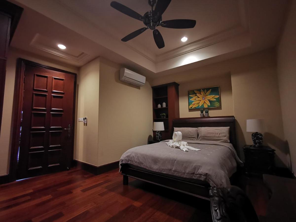 Casa Del Rio Residences Malacca Esterno foto